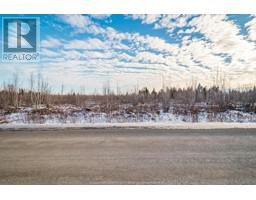 21-4 Middlesex RD, the glades, New Brunswick